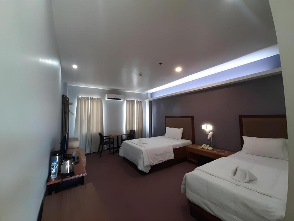 Hotel Camila 2 Dipolog Exteriör bild