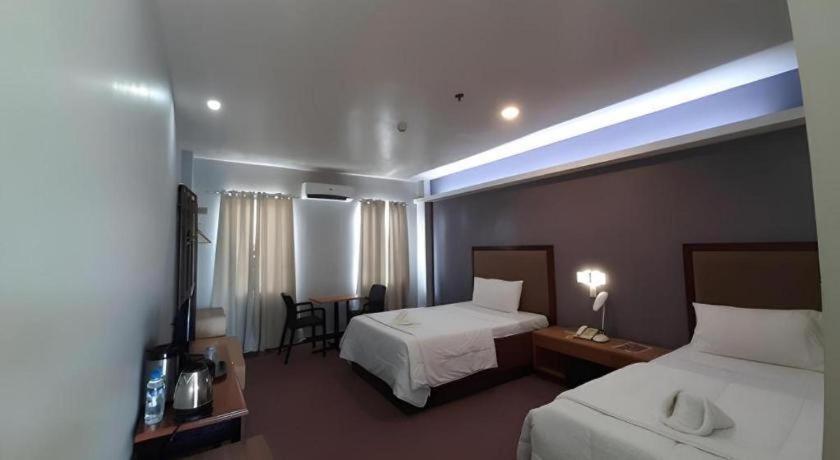Hotel Camila 2 Dipolog Exteriör bild